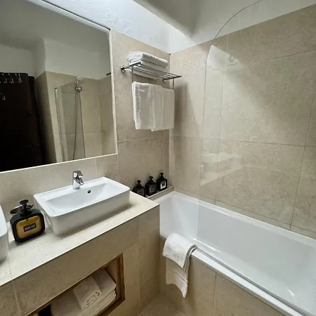 Valentina-sunny 2 Bedroom House With Pool * Καρβοέιρο