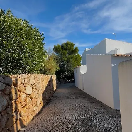 Valentina-sunny 2 Bedroom House With Pool Καρβοέιρο