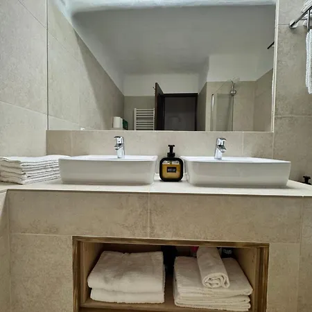 Valentina-sunny 2 Bedroom House With Pool 卡武埃鲁