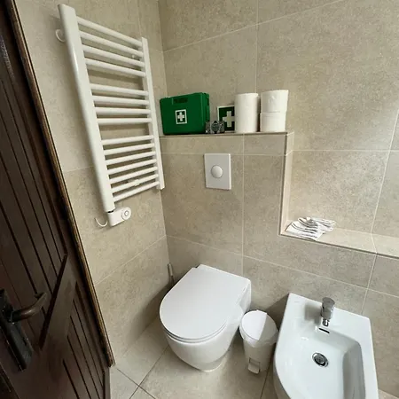 度假居 Valentina-sunny 2 Bedroom House With Pool