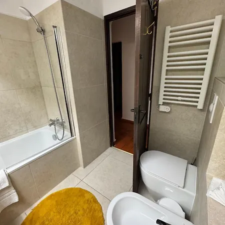 Valentina-sunny 2 Bedroom House With Pool 度假居