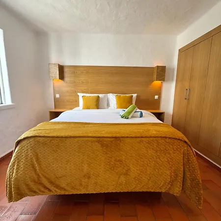 Valentina-sunny 2 Bedroom House With Pool 度假居