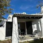 Valentina-sunny 2 Bedroom House With Pool بيت للعطل