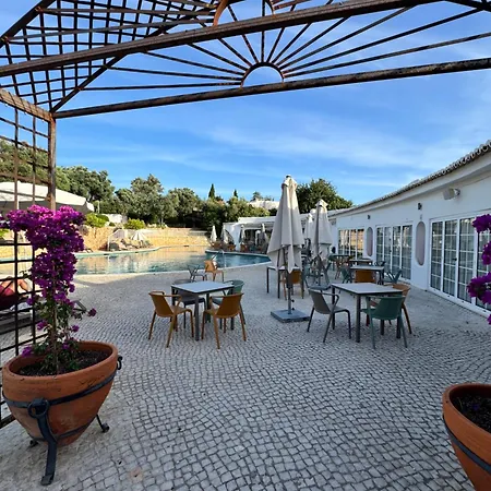 Valentina-sunny 2 Bedroom House With Pool