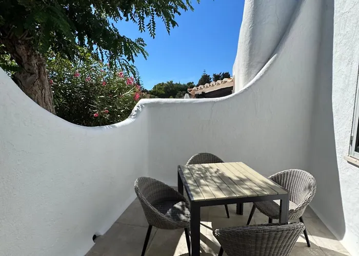 Casa vacanze Valentina-sunny 2 Bedroom House With Pool *
