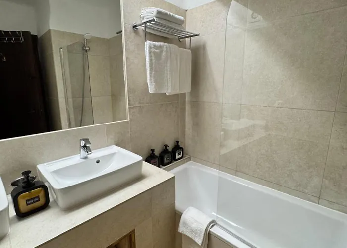 Valentina-sunny 2 Bedroom House With Pool * كارفويرو